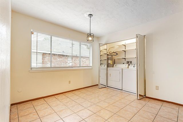 9507 Wellsworth Drive, Houston, TX 77083