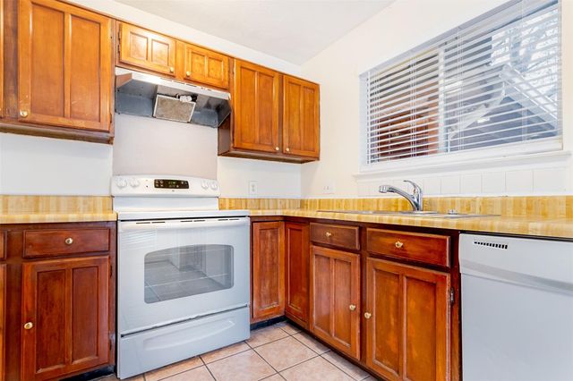 9507 Wellsworth Drive, Houston, TX 77083