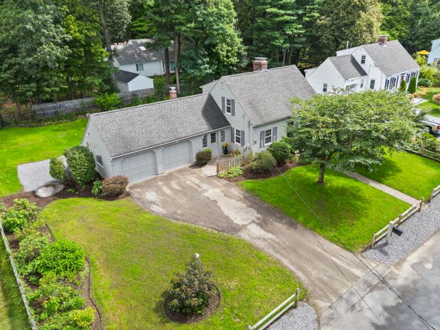9 Hillside Drive, Nashua, NH 03064