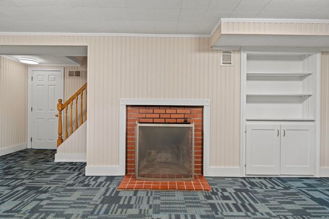 9 Hillside Drive, Nashua, NH 03064