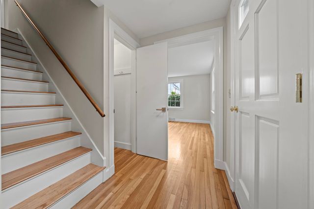 9 Hillside Drive, Nashua, NH 03064