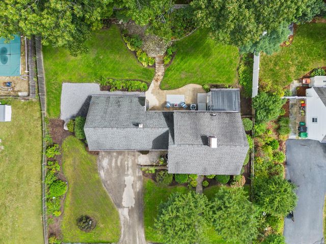 9 Hillside Drive, Nashua, NH 03064