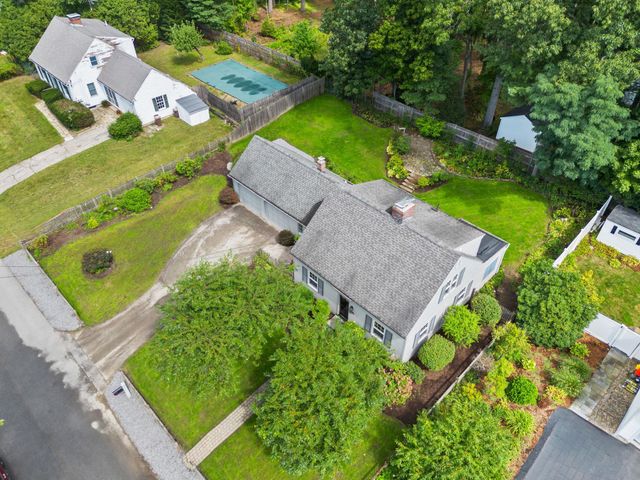 9 Hillside Drive, Nashua, NH 03064