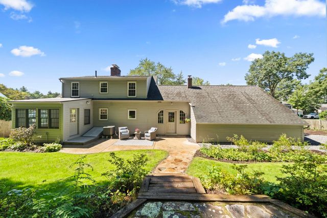 9 Hillside Drive, Nashua, NH 03064