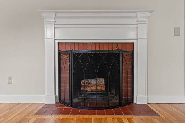9 Hillside Drive, Nashua, NH 03064