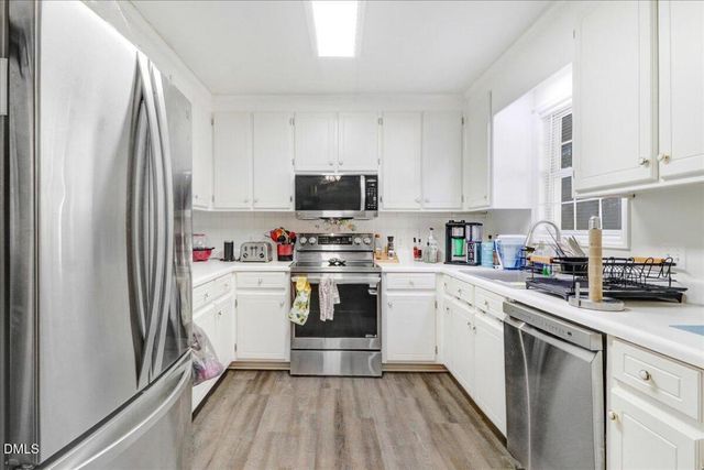 1240 Banjo Drive, Zebulon, NC 27597