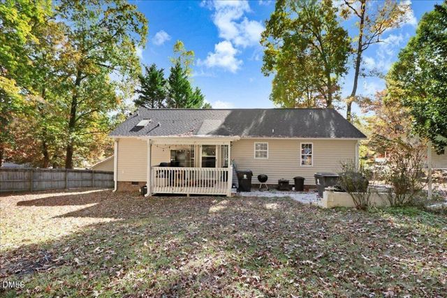 1240 Banjo Drive, Zebulon, NC 27597