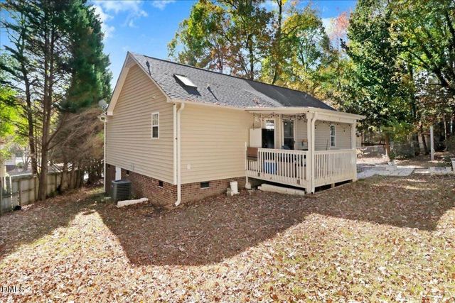 1240 Banjo Drive, Zebulon, NC 27597