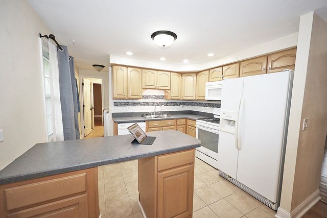 503 Case Court, Schaumburg, IL 60193