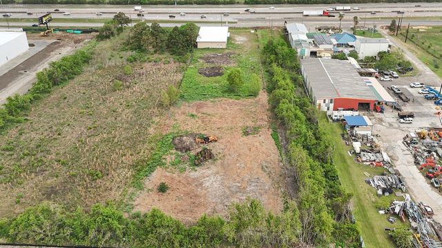 0 East Freeway Freeway, Baytown, TX 77521