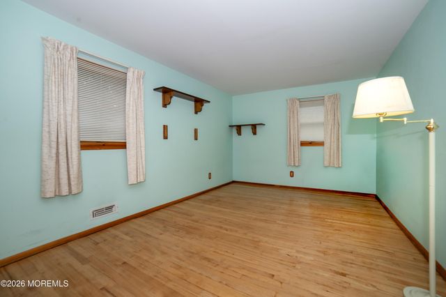 331 Sherwood Drive, Cliffwood Beach, NJ 07735