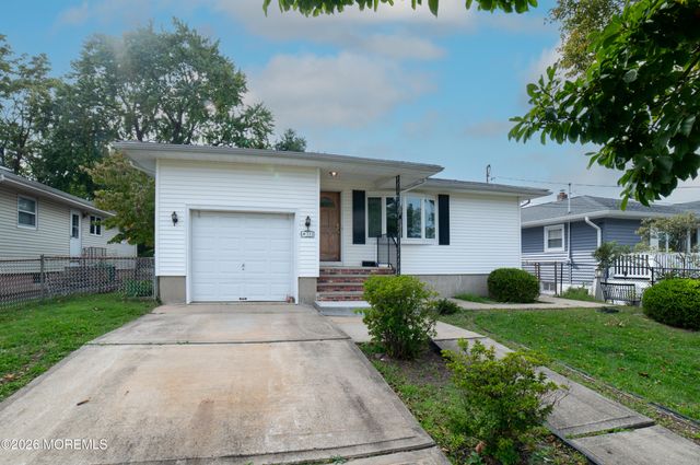 331 Sherwood Drive, Cliffwood Beach, NJ 07735