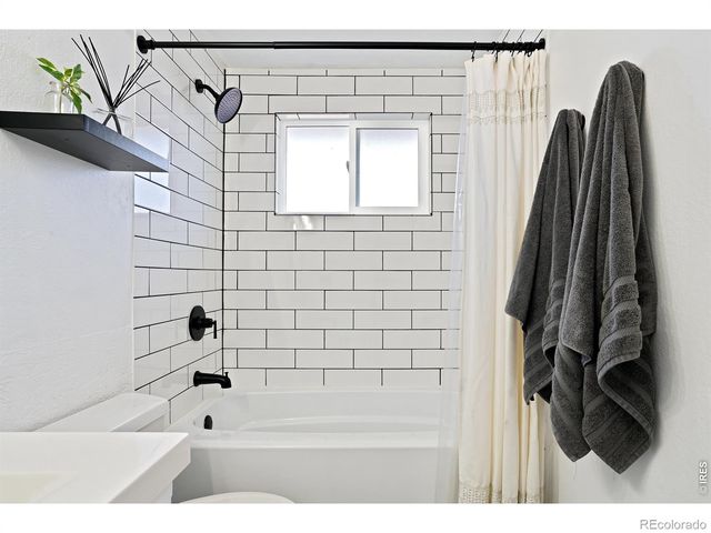 2327-2331 W 18th Street, Loveland, CO 80538