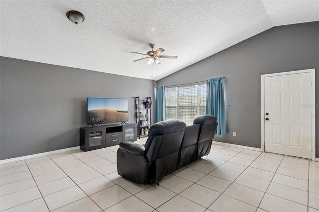 5121 LUNA NEGRA DRIVE, Orlando, FL 32811