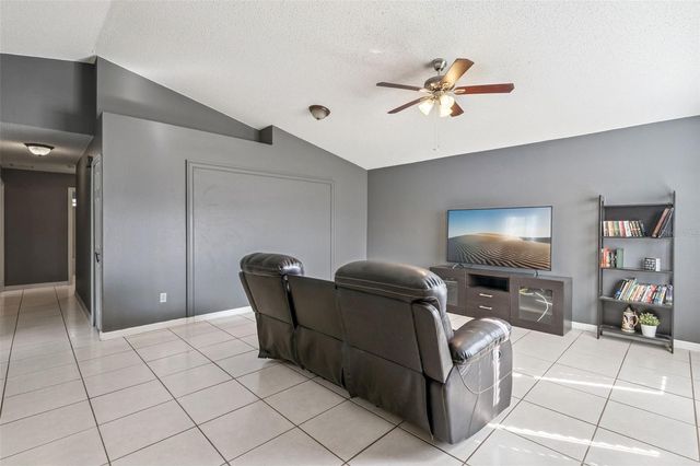 5121 LUNA NEGRA DRIVE, Orlando, FL 32811