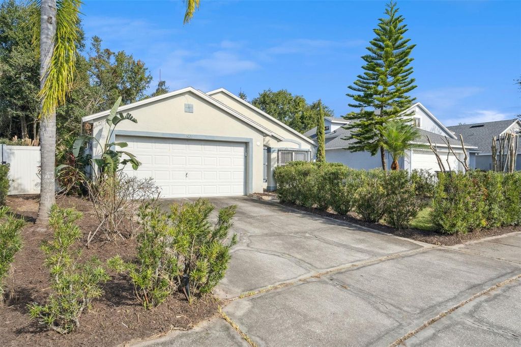 5121 LUNA NEGRA DRIVE, Orlando, FL 32811