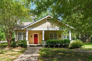 411 6th Ave., Hattiesburg, MS 39401