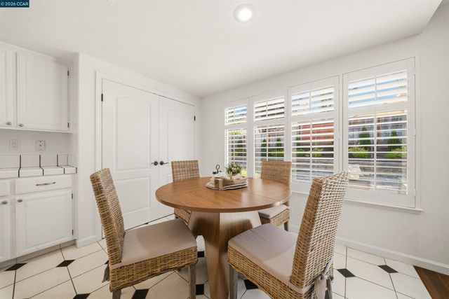 209 Walnut Creek Ct, Danville, CA 94506