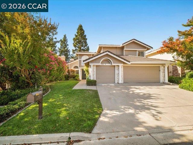 209 Walnut Creek Ct, Danville, CA 94506