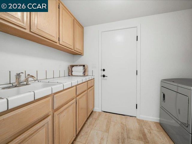 209 Walnut Creek Ct, Danville, CA 94506