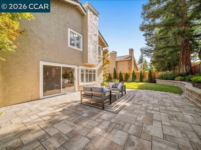 209 Walnut Creek Ct, Danville, CA 94506