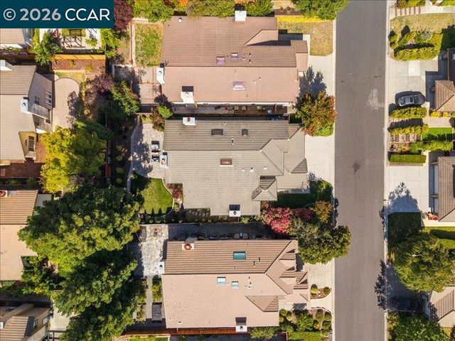 209 Walnut Creek Ct, Danville, CA 94506
