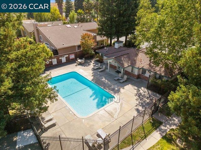 209 Walnut Creek Ct, Danville, CA 94506