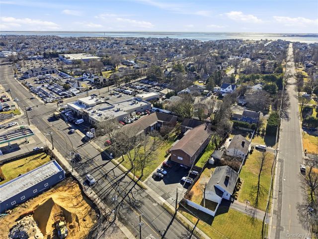 297 Merrick Road D 1, Amityville, NY 11701