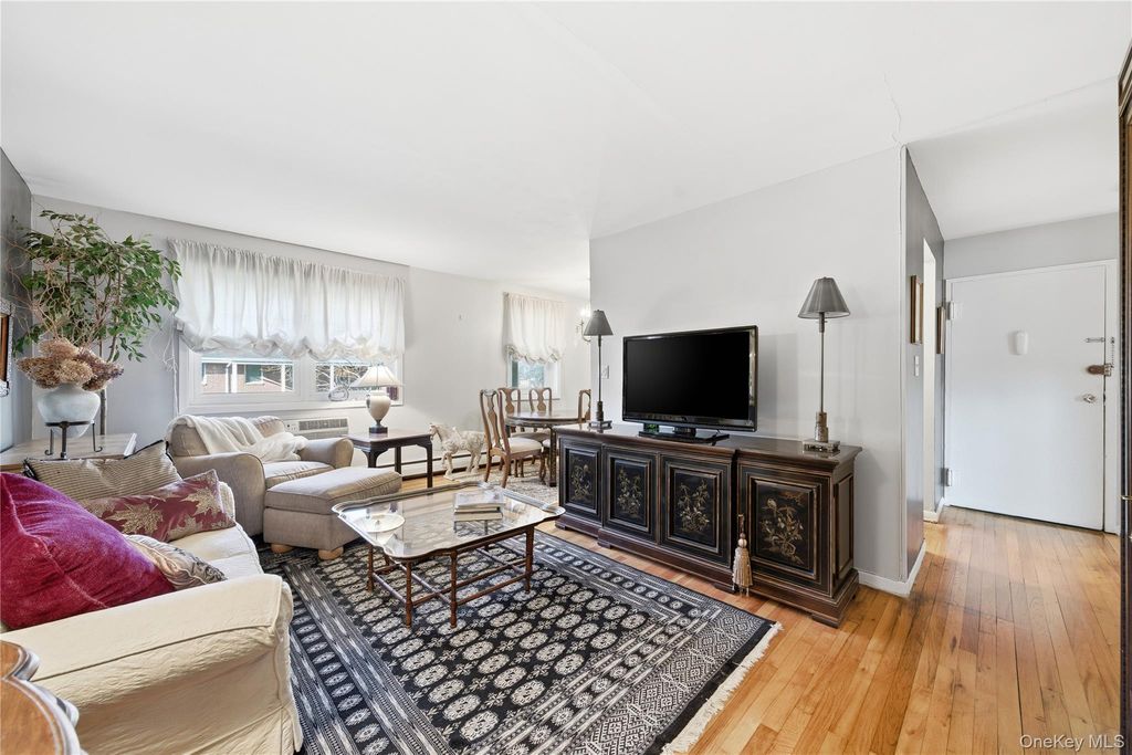 297 Merrick Road D 1, Amityville, NY 11701 — photo 5