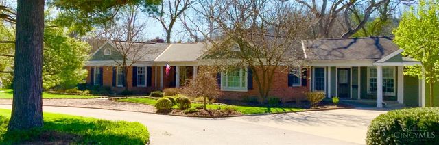 2 Lexington Circle, Terrace Park, OH 45174