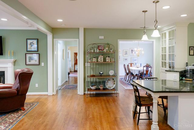 2 Lexington Circle, Terrace Park, OH 45174