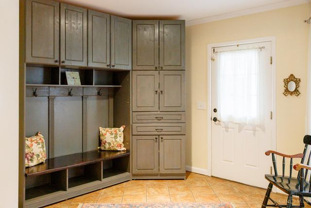 2 Lexington Circle, Terrace Park, OH 45174