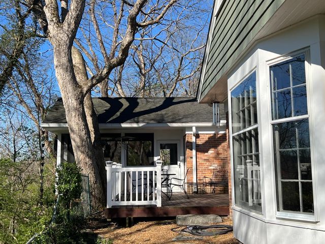 2 Lexington Circle, Terrace Park, OH 45174