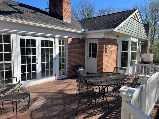 2 Lexington Circle, Terrace Park, OH 45174