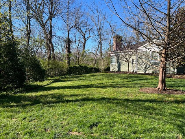 2 Lexington Circle, Terrace Park, OH 45174