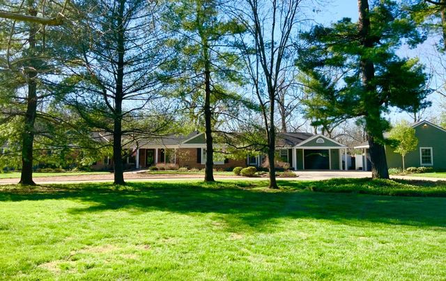 2 Lexington Circle, Terrace Park, OH 45174