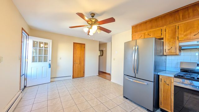 24 Hoyt Street 2, Danbury, CT 06810