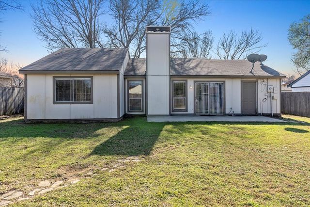 3807 Glengate Drive, Arlington, TX 76016