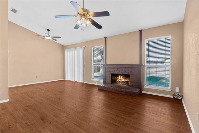 3807 Glengate Drive, Arlington, TX 76016