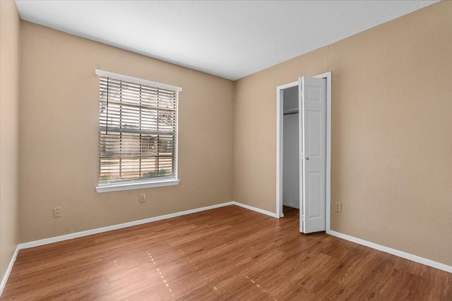 3807 Glengate Drive, Arlington, TX 76016