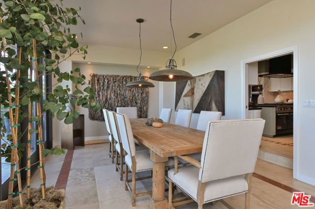 4039 Cody Road, Sherman Oaks, CA 91403