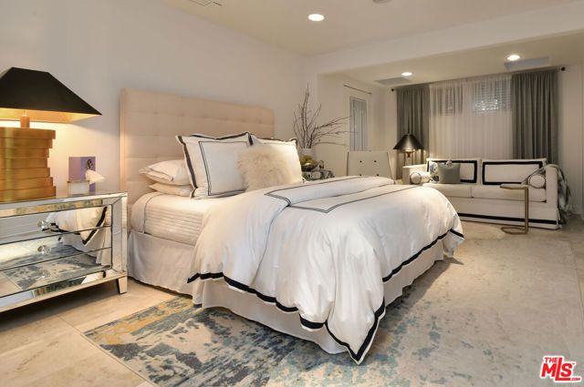 4039 Cody Road, Sherman Oaks, CA 91403