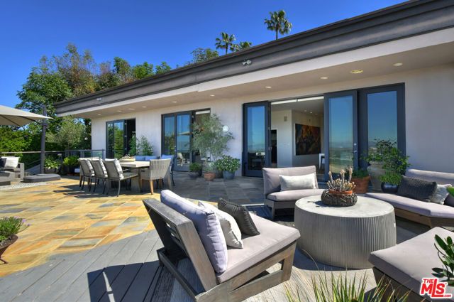 4039 Cody Road, Sherman Oaks, CA 91403