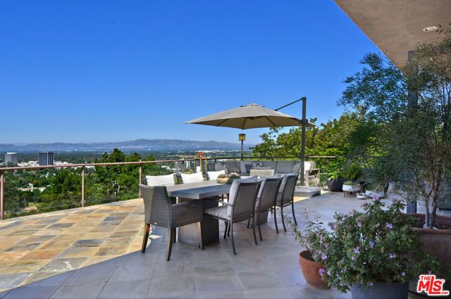 4039 Cody Road, Sherman Oaks, CA 91403