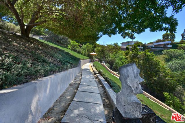 4039 Cody Road, Sherman Oaks, CA 91403