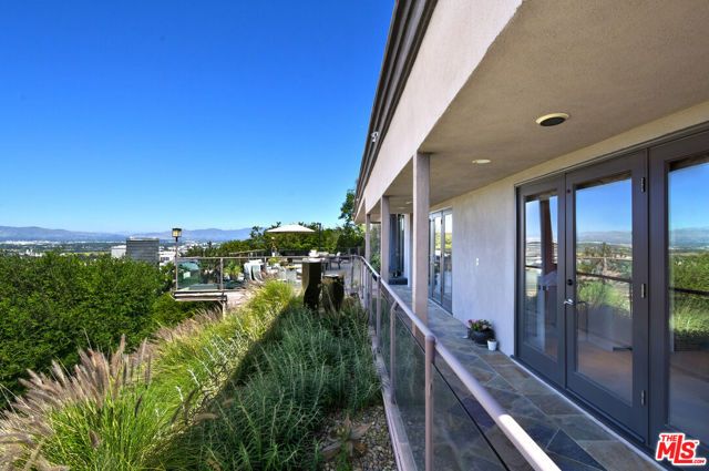 4039 Cody Road, Sherman Oaks, CA 91403