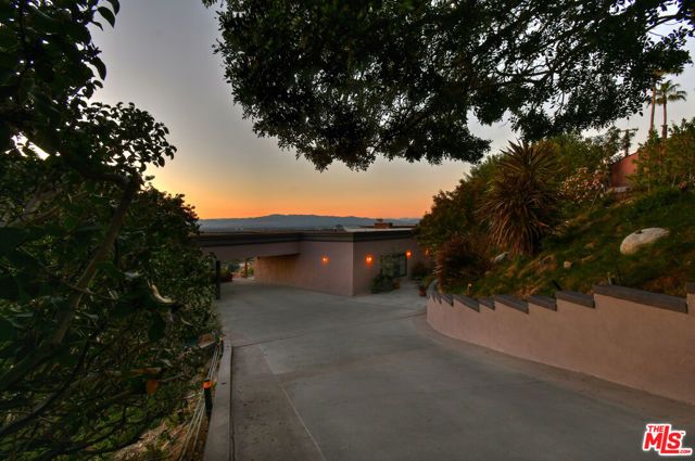 4039 Cody Road, Sherman Oaks, CA 91403