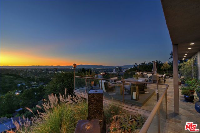 4039 Cody Road, Sherman Oaks, CA 91403