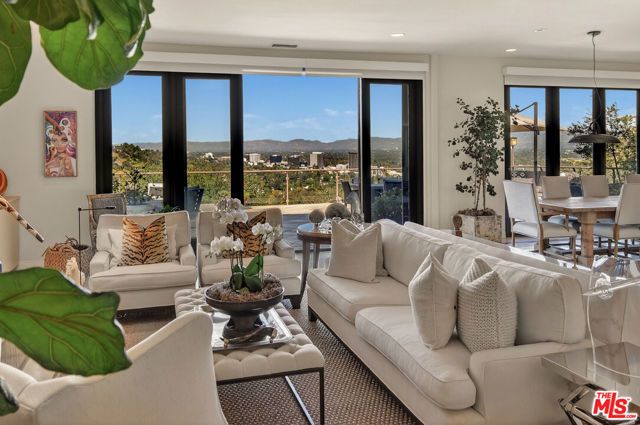 4039 Cody Road, Sherman Oaks, CA 91403