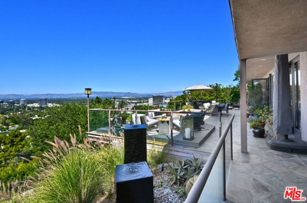 4039 Cody Road, Sherman Oaks, CA 91403